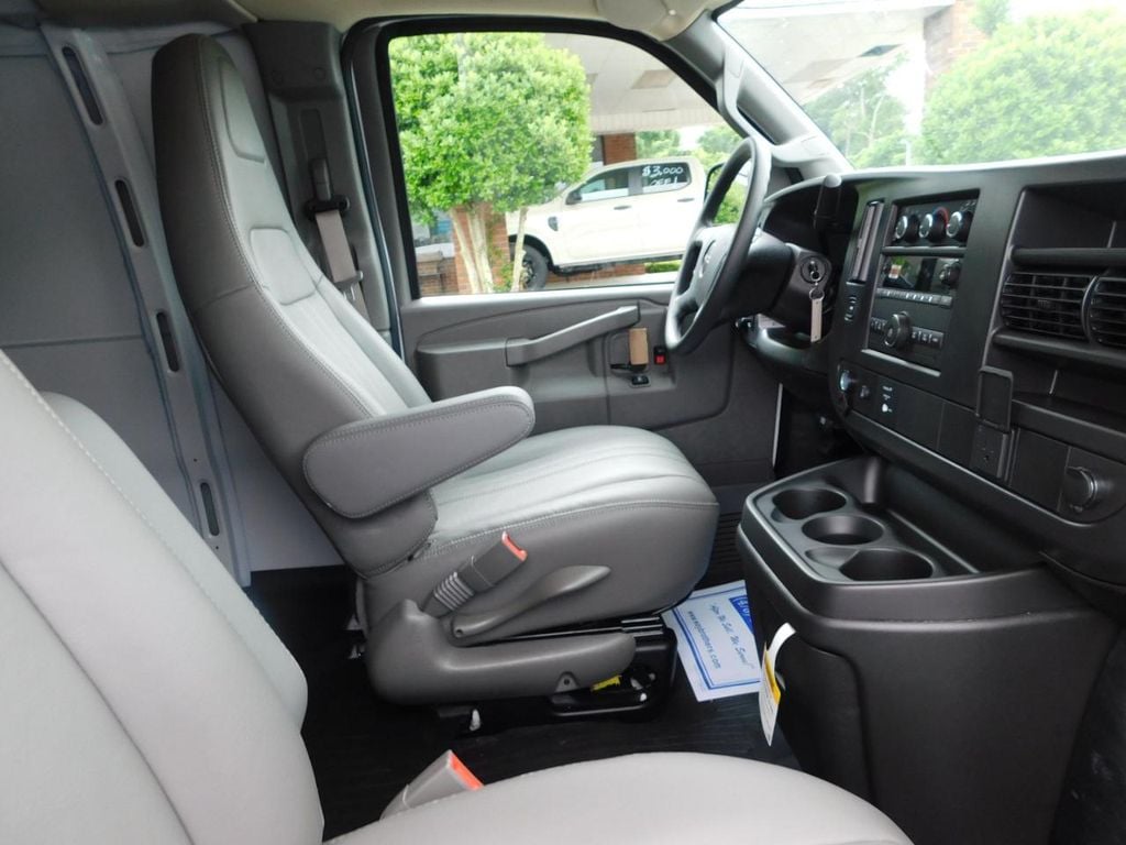 2026 GMC Savana Cargo Work Van - Photo 16