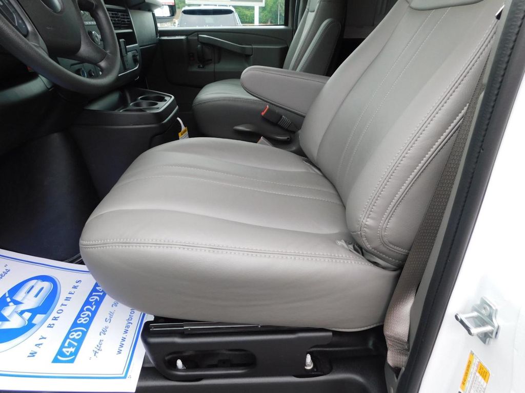 2026 GMC Savana Cargo Work Van - Photo 26