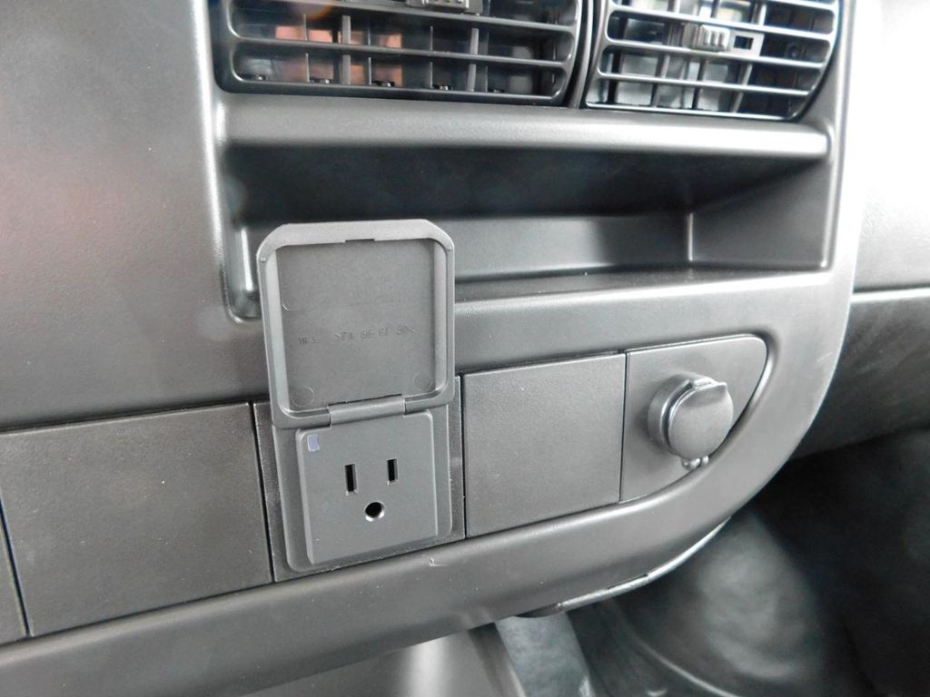 2026 GMC Savana Cargo Work Van - Photo 35