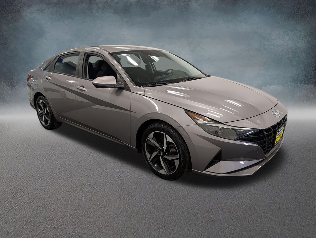 Used 2023 Hyundai Elantra SEL Sedan
