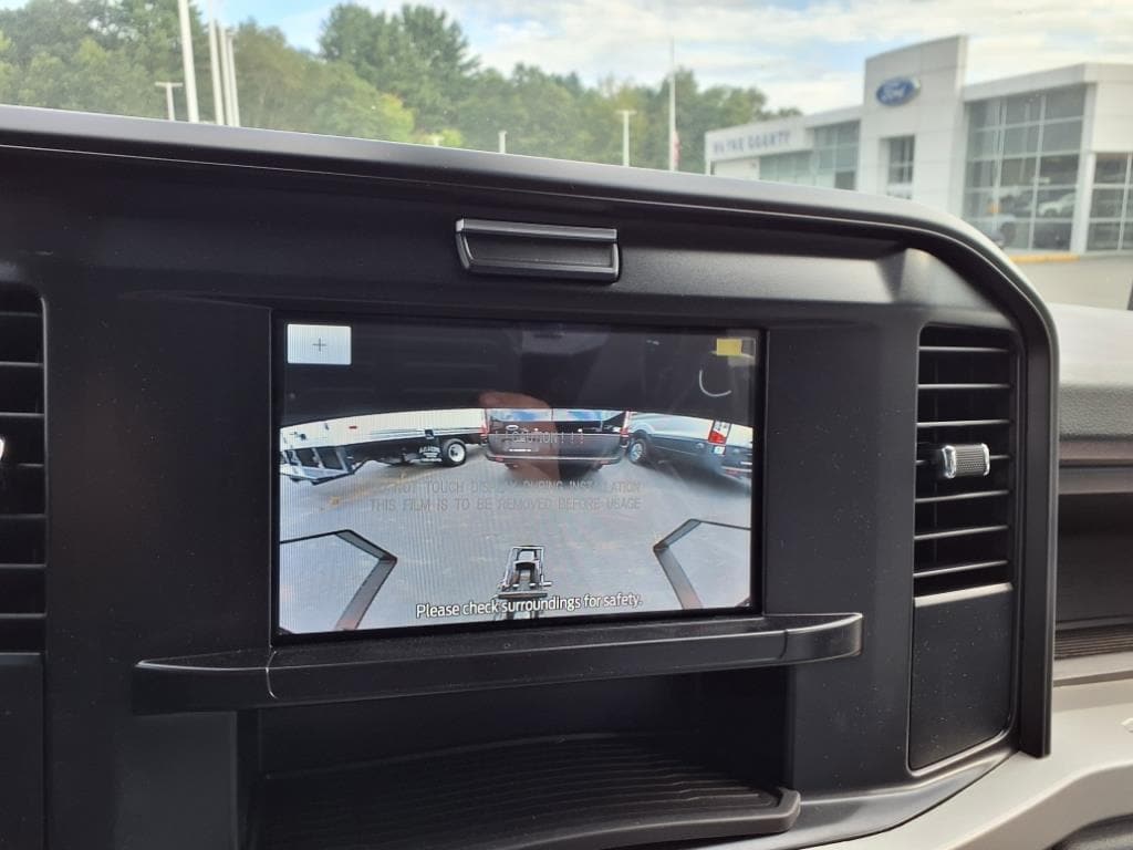 2025 Ford F-550 Super Duty Chassis Cab XL - Photo 13