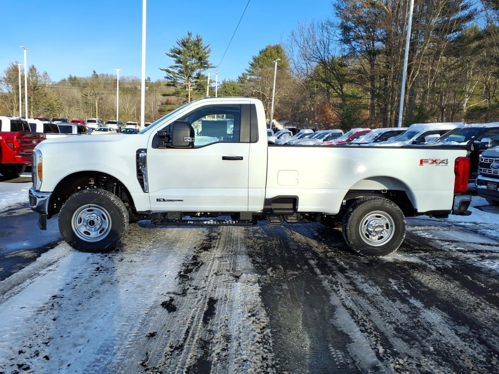 2025 Ford F-250 Super Duty XL - Photo 6