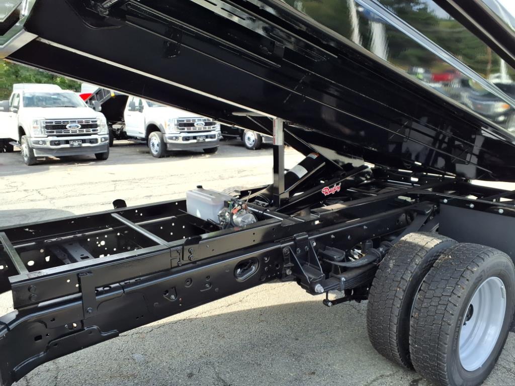 2025 Ford F-550 Super Duty Chassis Cab XL - Photo 9