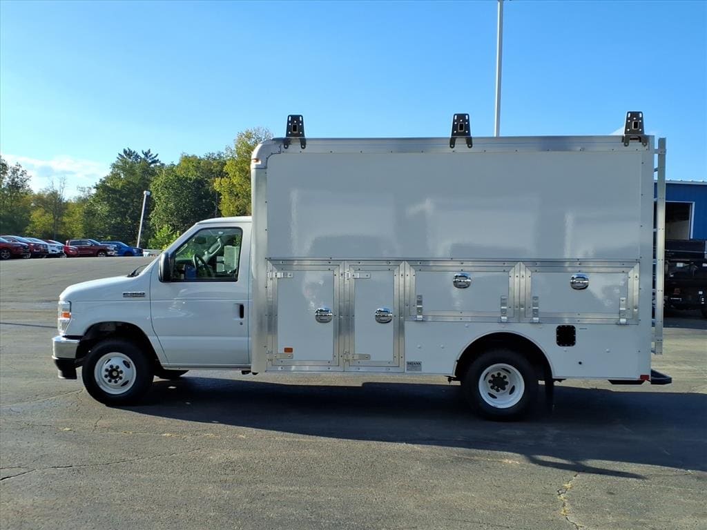 2026 Ford E-Series Cutaway Base - Photo 7