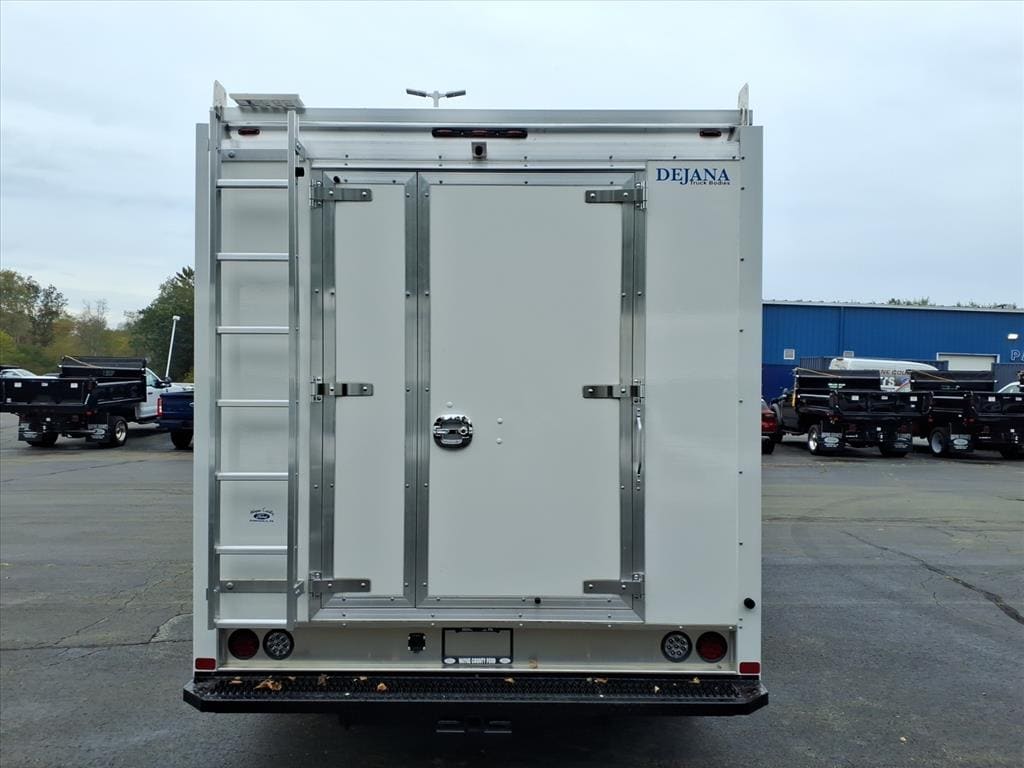 2026 Ford E-Series Cutaway Base - Photo 4