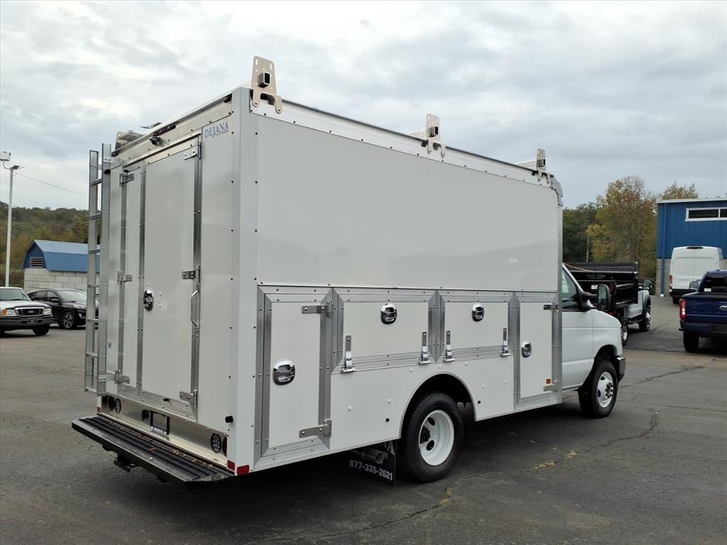 New 2026 Ford E-Series Base Cutaway E-350 SD 138 in. WB DRW Cutaway Chassis