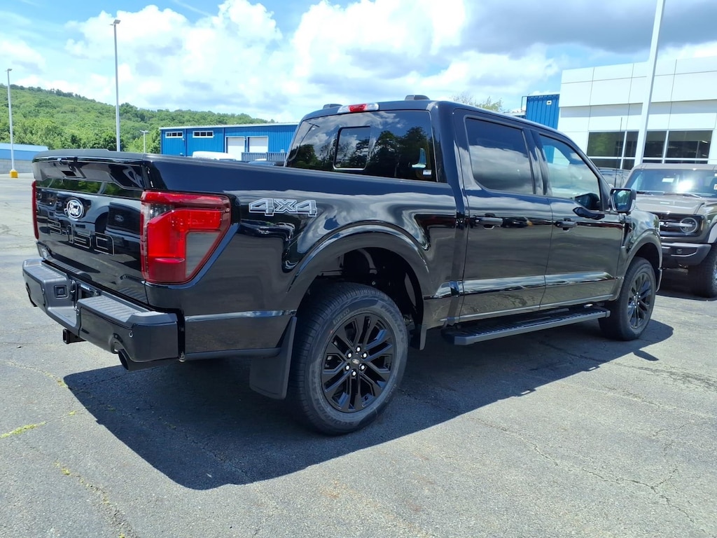 New 2026 Ford F-150 XLT 4x4 XLT SuperCrew 5.5 ft. SB