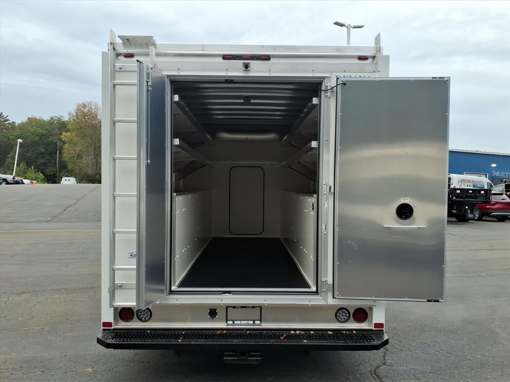 2026 Ford E-Series Cutaway Base - Photo 14
