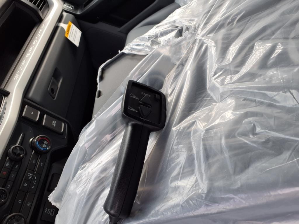 2025 Ford F-550 Super Duty Chassis Cab XL - Photo 16