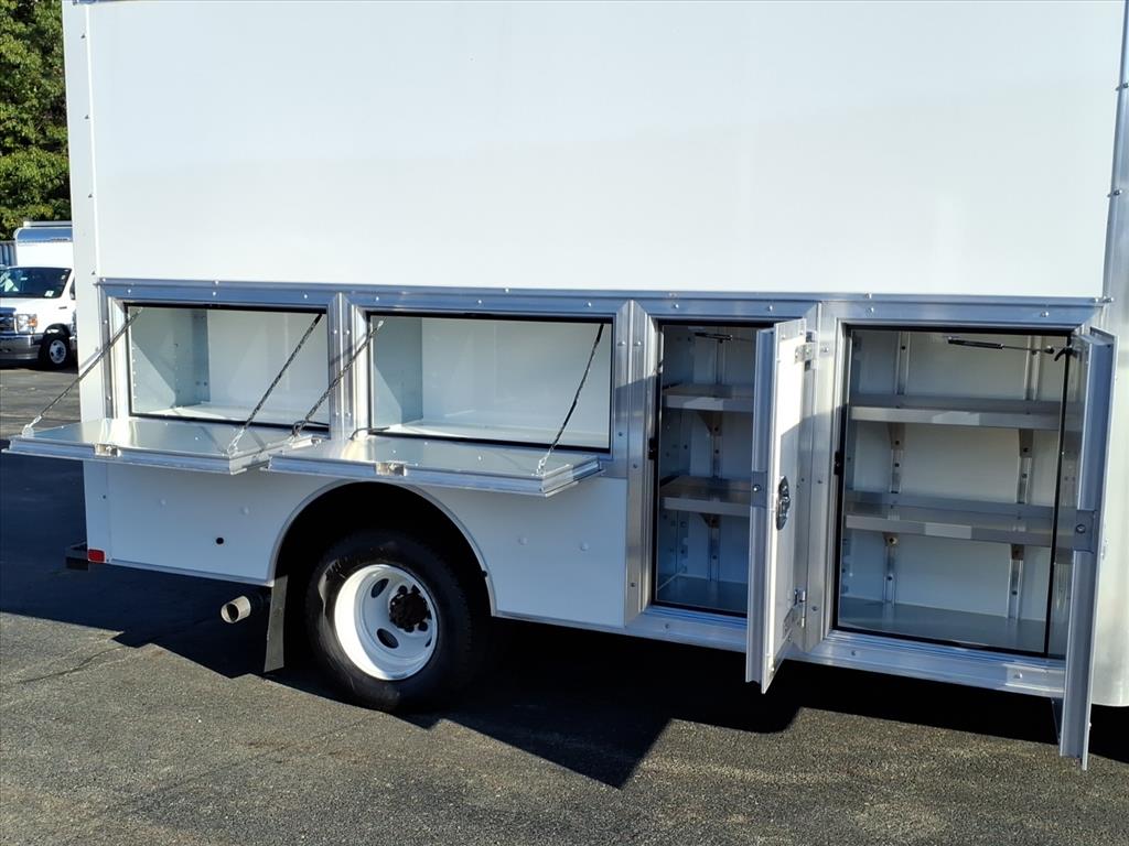 2026 Ford E-Series Cutaway Base - Photo 13