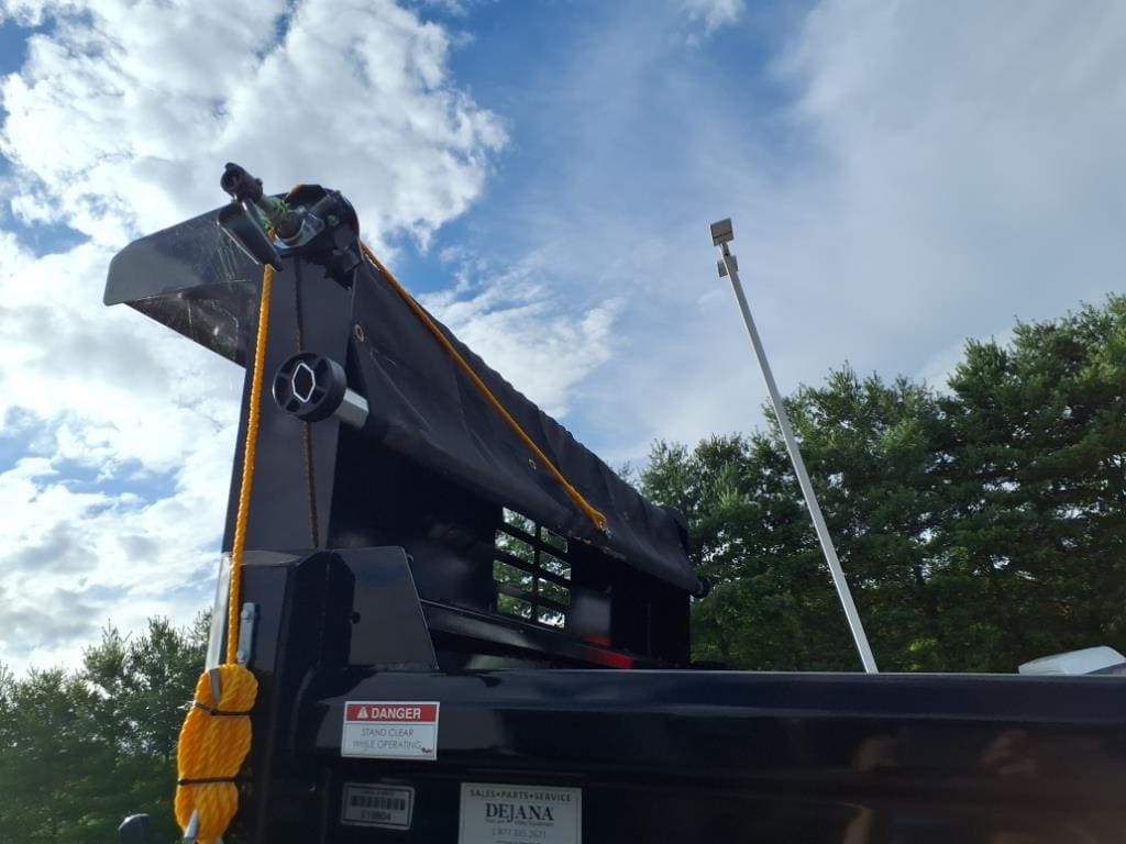 2025 Ford F-550 Super Duty Chassis Cab XL - Photo 10