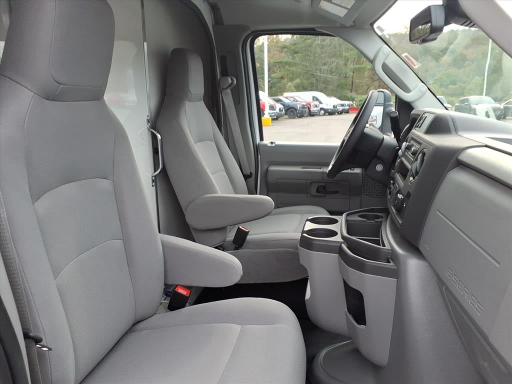 2026 Ford E-Series Cutaway Base - Photo 18