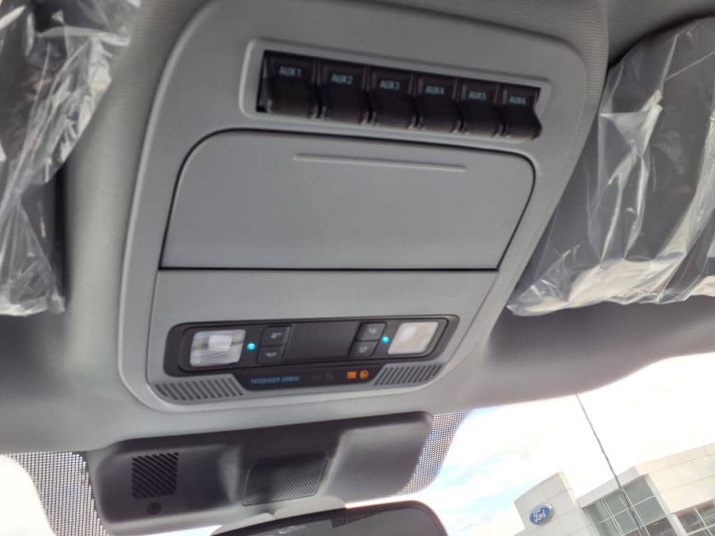 2025 Ford F-550 Super Duty Chassis Cab XL - Photo 15