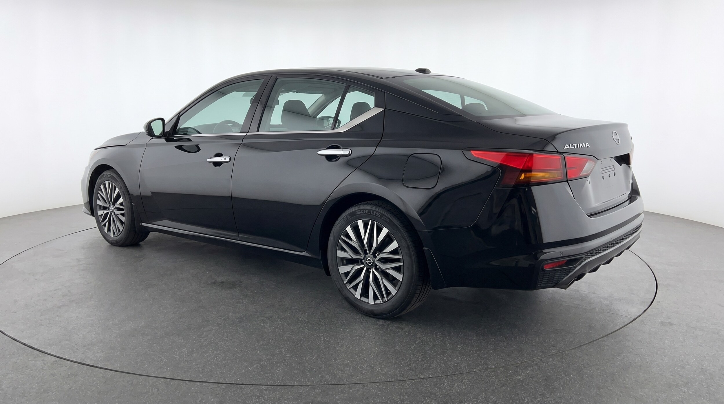 Thumbnail: 2025 Nissan Altima - 5