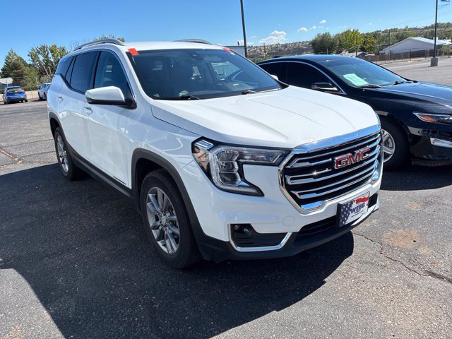 Used 2024 GMC Terrain SLT SUV