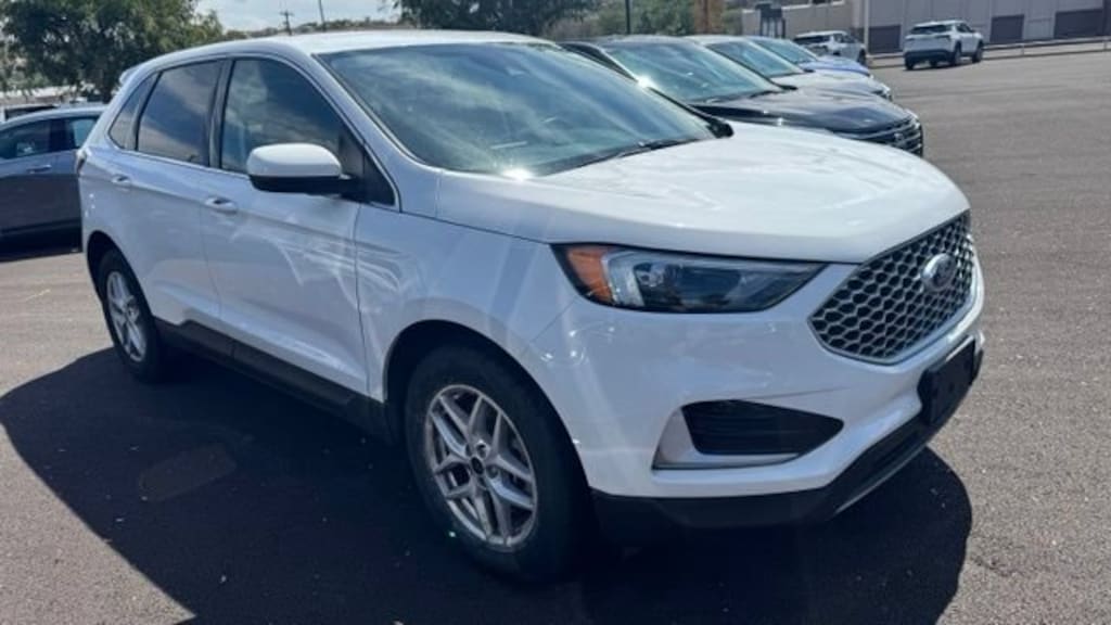Used 2024 Ford Edge SEL
