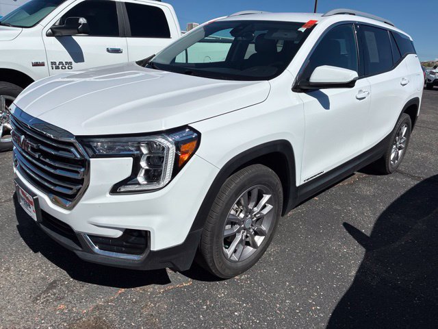 Used 2024 GMC Terrain SLT SUV