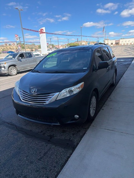 2015 Toyota Sienna XLE Premium Van
