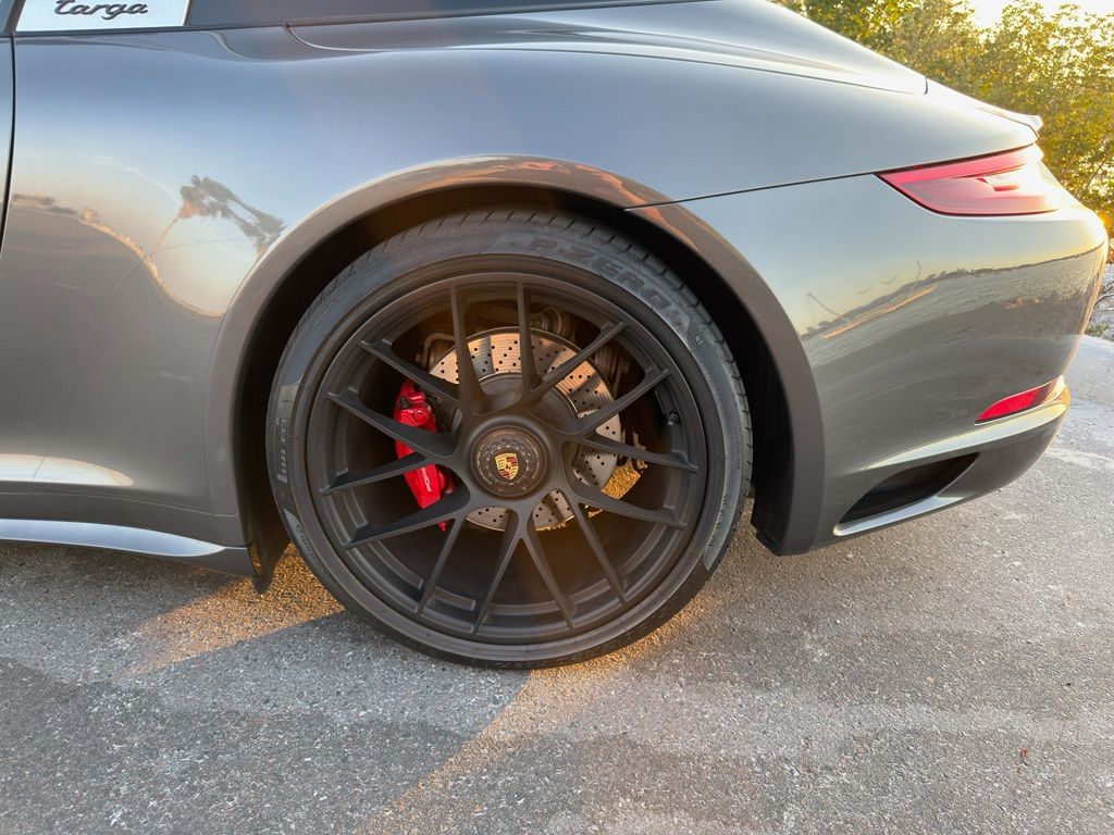 2019 Porsche 911 GTS - Photo 40