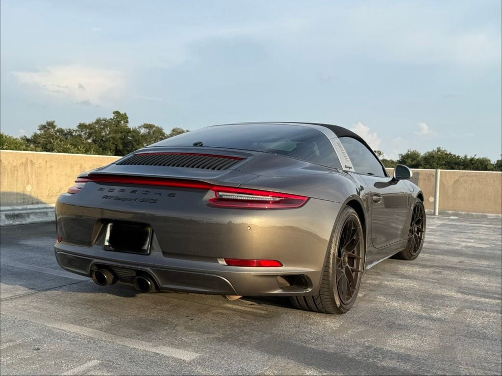 2019 Porsche 911 GTS - Photo 17