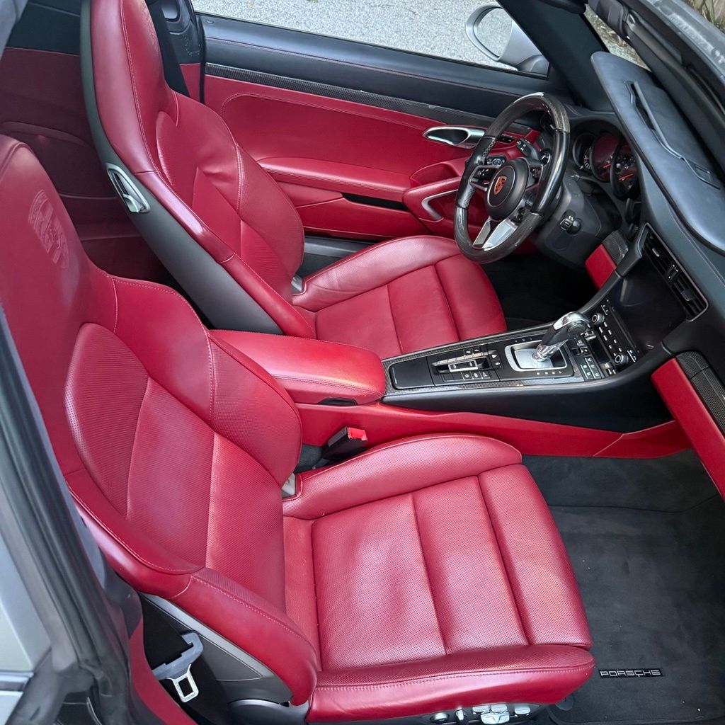 2019 Porsche 911 GTS - Photo 28