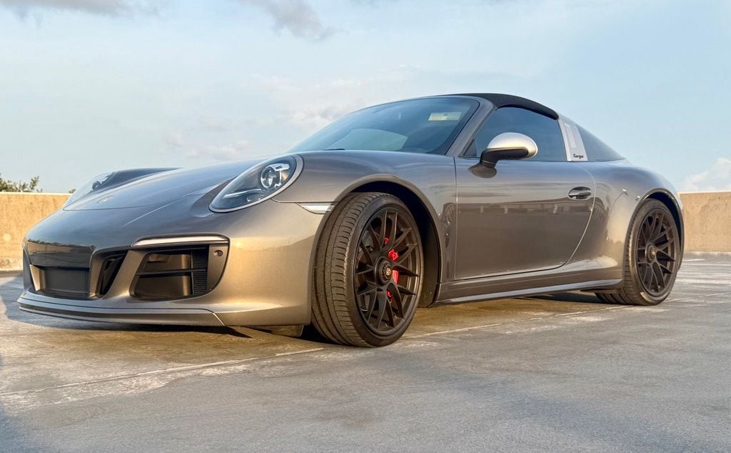 2019 Porsche 911 GTS - Photo 7