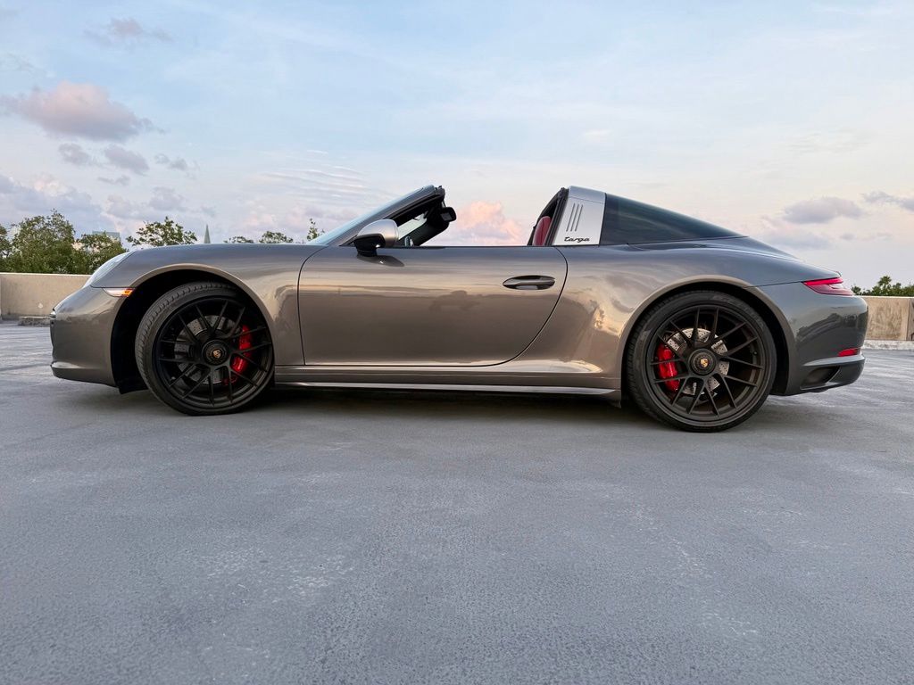 2019 Porsche 911 GTS - Photo 23