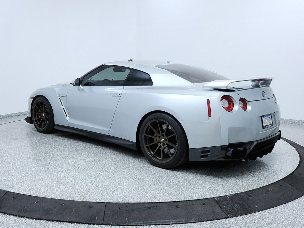 2015 Nissan GT-R Premium - Photo 3