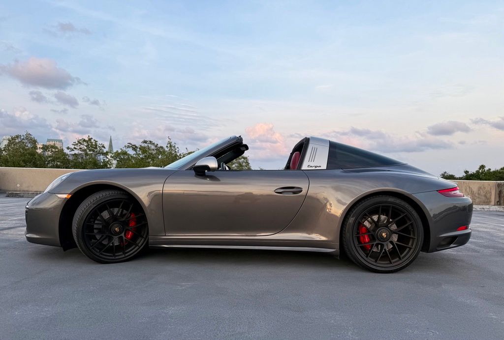 2019 Porsche 911 GTS - Photo 24