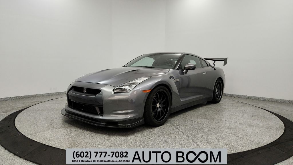2011 Nissan GT-R