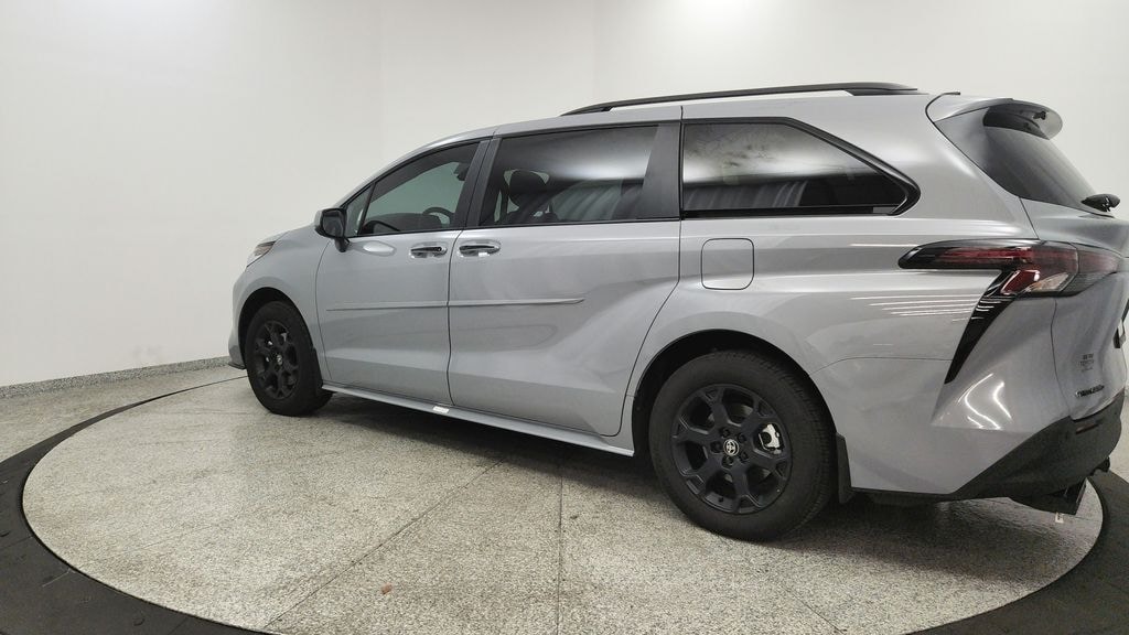 Used 2026 Toyota Sienna Woodland Edition Minivan/Van
