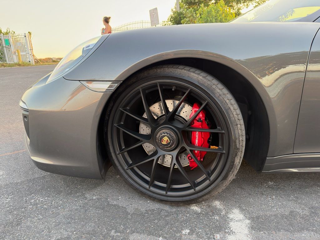 2019 Porsche 911 GTS - Photo 39