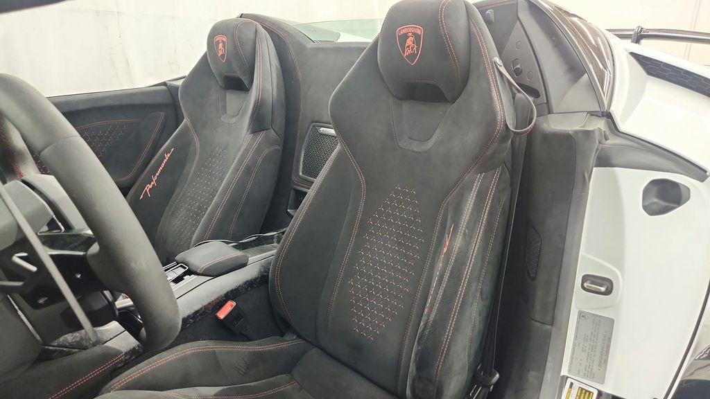 Photo 33