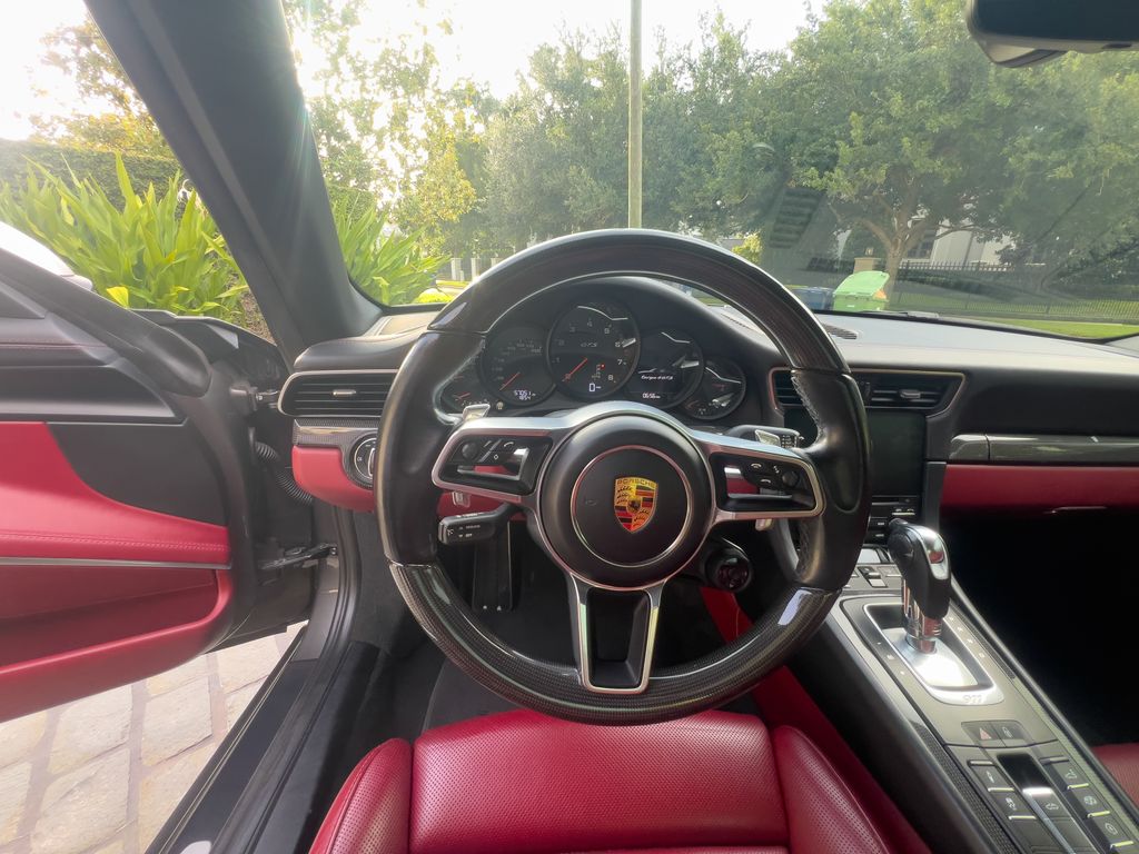 2019 Porsche 911 GTS - Photo 31