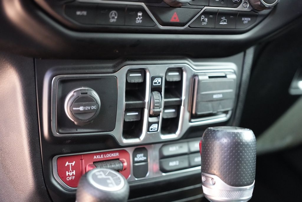 2021 Jeep Gladiator Mojave - Photo 25