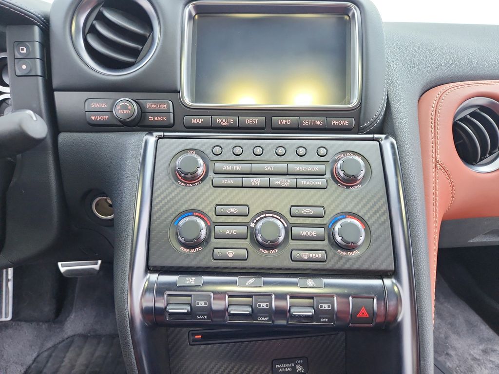 2015 Nissan GT-R Premium - Photo 31