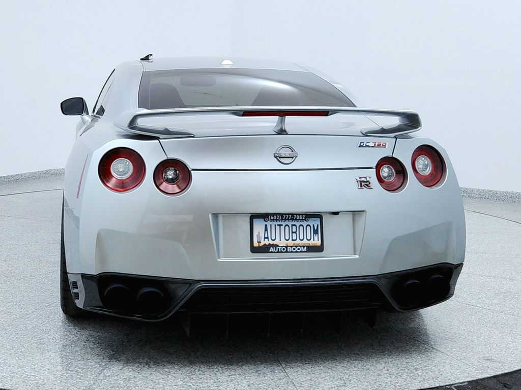 2015 Nissan GT-R Premium - Photo 4