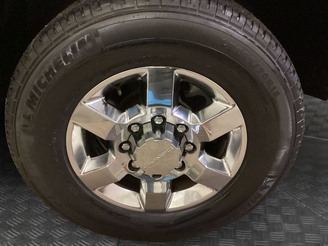 2014 Chevrolet Silverado 3500HD LT - Photo 9