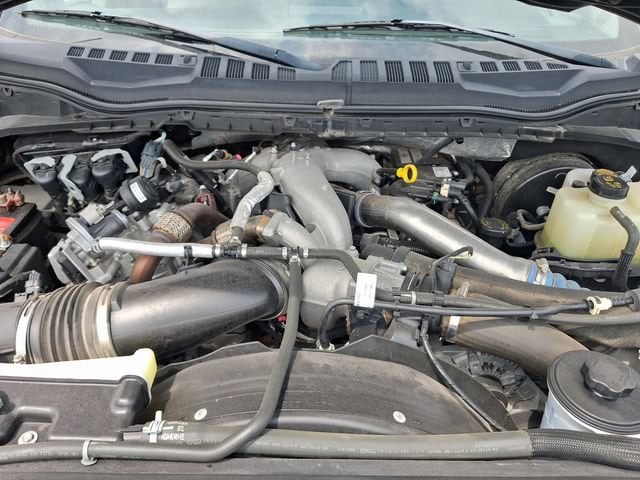 2022 Ford F-350 Super Duty XLT - Photo 25