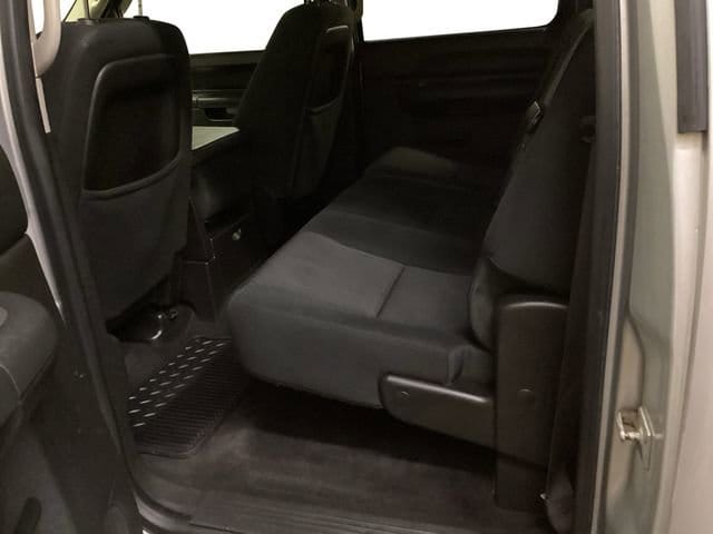 2014 Chevrolet Silverado 3500HD LT - Photo 20