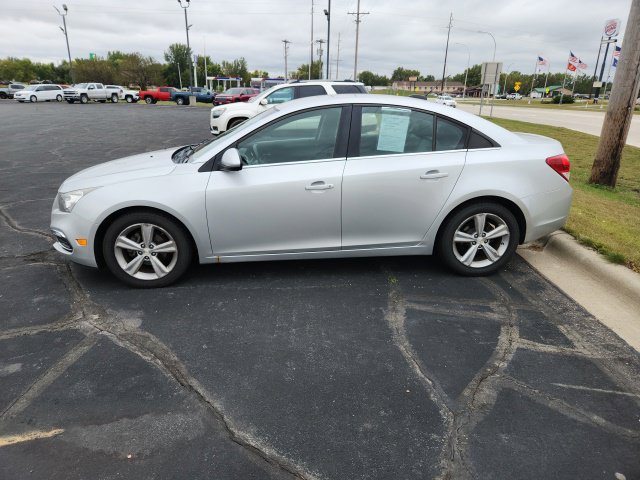 Used 2015 Chevrolet Cruze 2LT with VIN 1G1PE5SBXF7253427 for sale in Glencoe, Minnesota