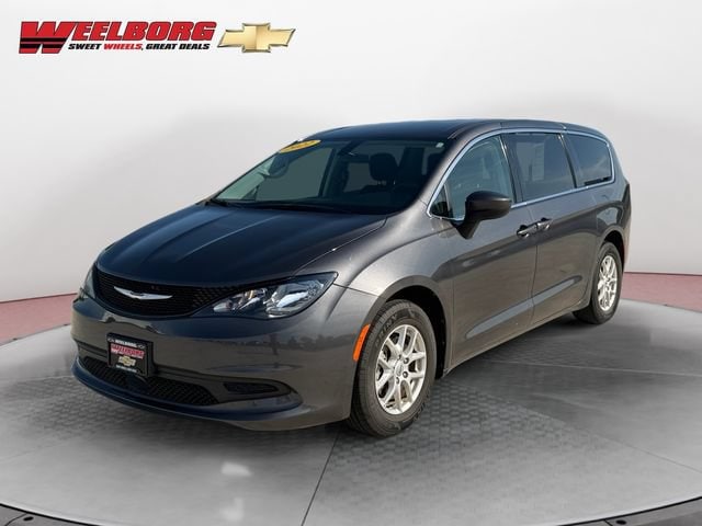 2022 Chrysler Voyager