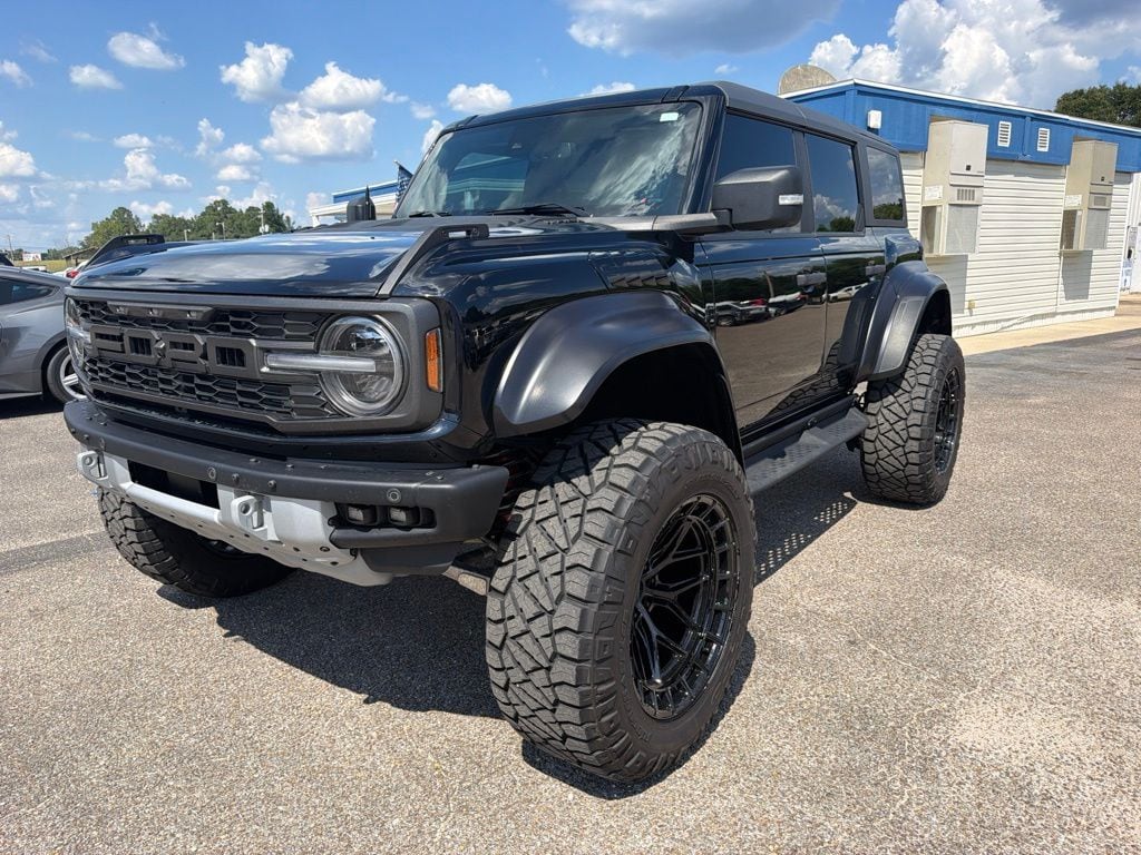 2023 Ford Bronco SUV 