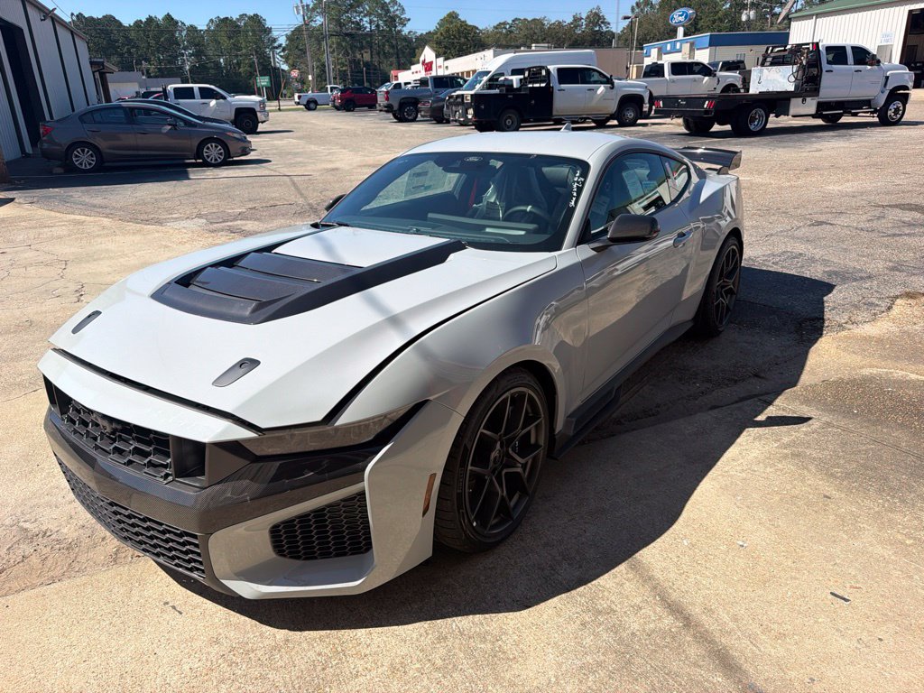 2026 Ford Mustang Dark Horse