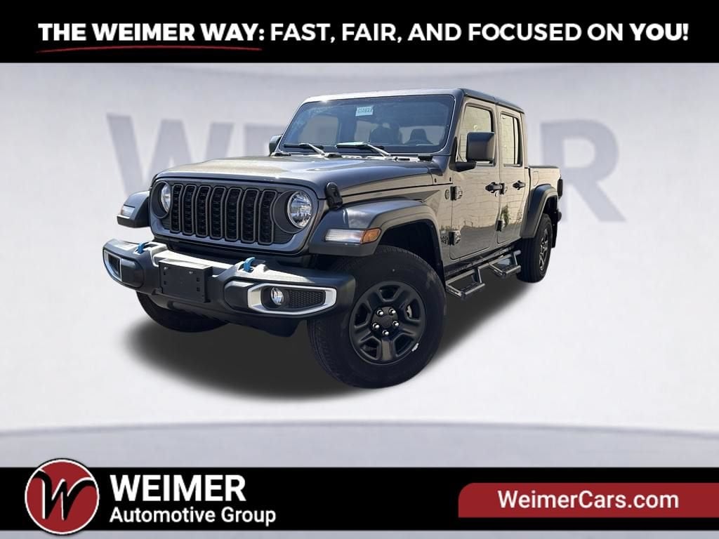 Used 2024 Jeep Gladiator Sport Truck Crew Cab