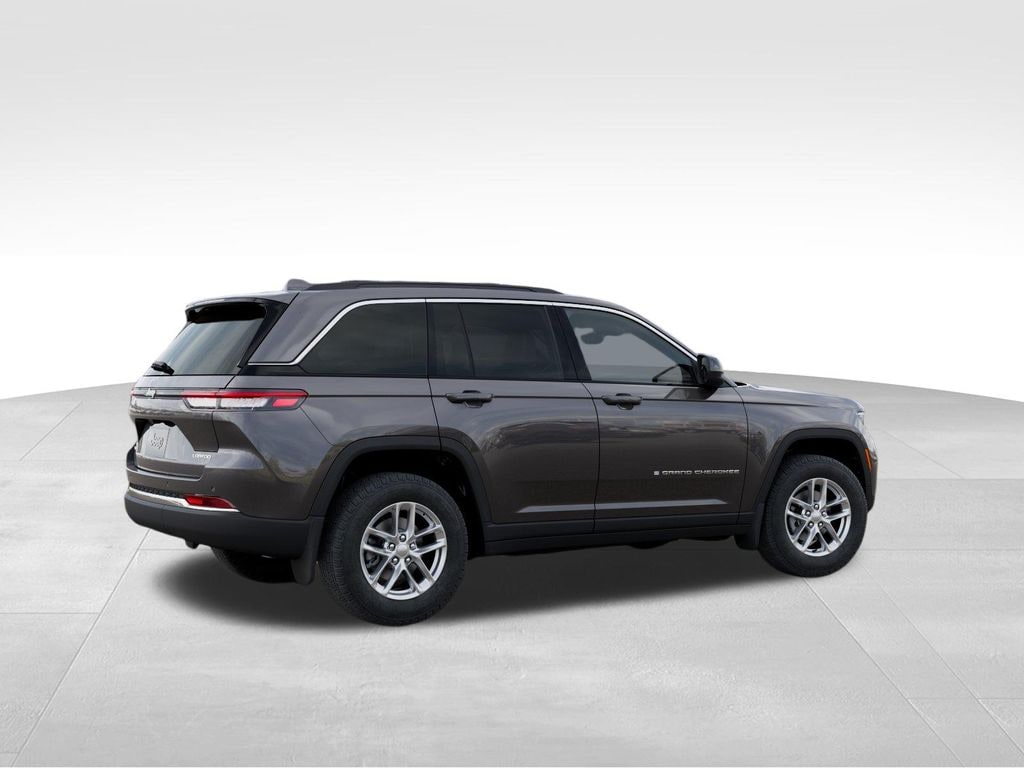 New 2026 Jeep Grand Cherokee Laredo Sport Utility