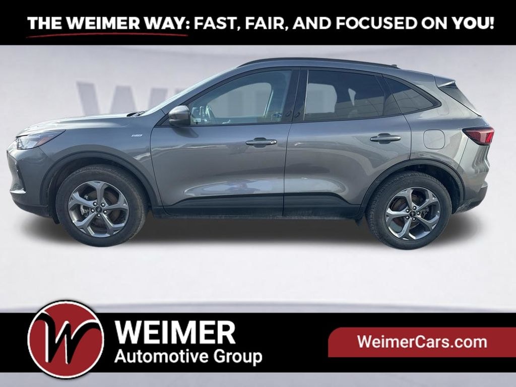Used 2025 Ford Escape ST-Line Select SUV