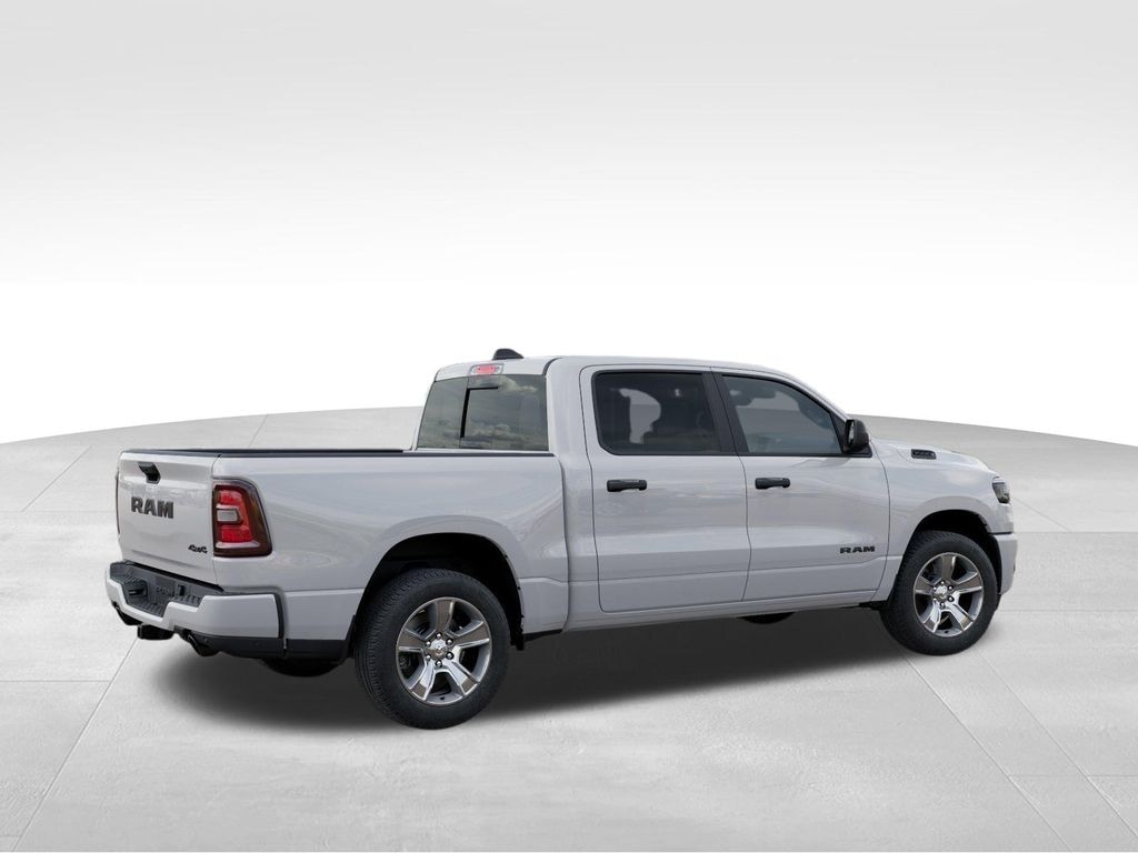 New 2026 Ram 1500 Express Pickup