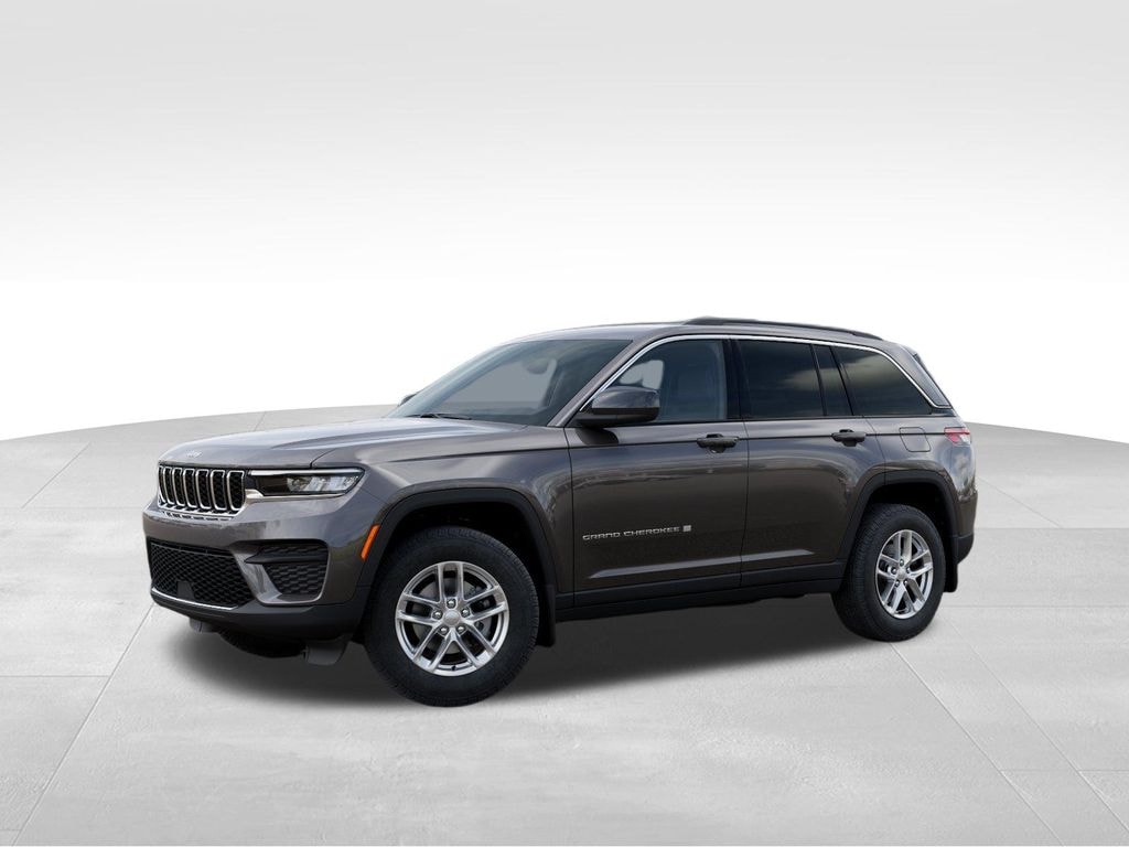 New 2026 Jeep Grand Cherokee Laredo Sport Utility