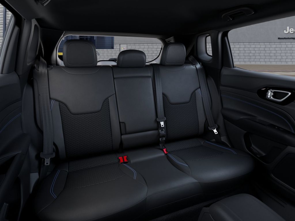2026 Jeep Compass Latitude Altitude - Photo 15